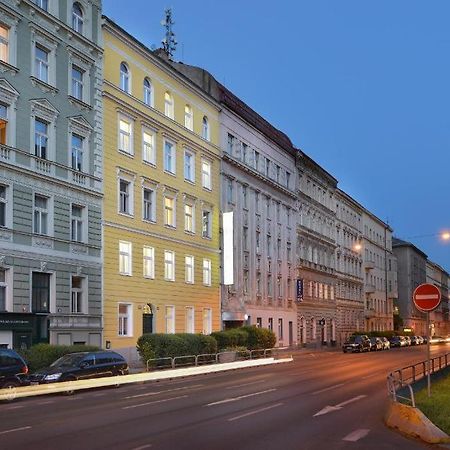 Prague Season Three Stars Hotel Exterior photo