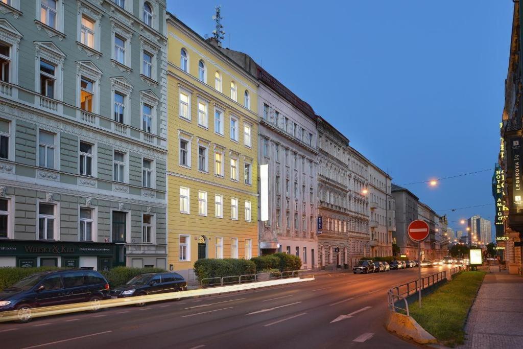 Prague Season Three Stars Hotel Exterior photo